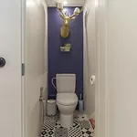 Two-Bedroom Apartment Near Kadriorg Park & City Centre *