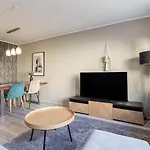 Two-Bedroom Apartment Near Kadriorg Park & City Centre