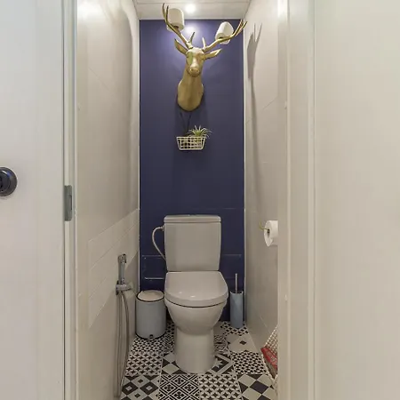 Two Bedroom Close To Kadriorg Park And Center *