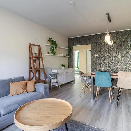 Two-bedroom Near Kadriorg Park & Centre * Tallinn