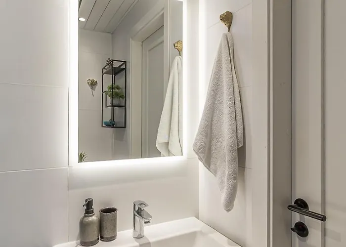 Two Bedroom Close To Kadriorg Park And Center Appartement Tallinn