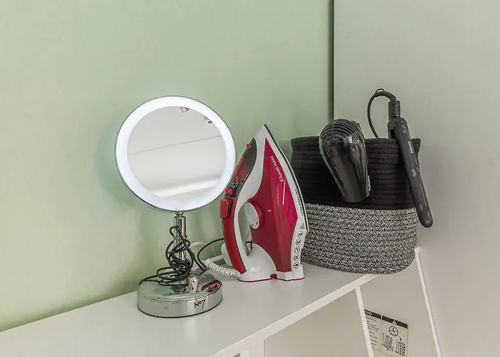 Two Bedroom Close To Kadriorg Park And Center