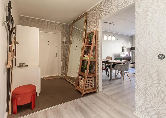 Two Bedroom Close To Kadriorg Park And Center *