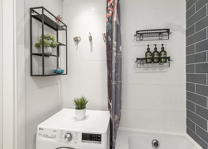 Two Bedroom Close To Kadriorg Park And Center Apartmán