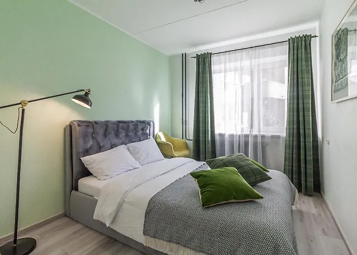 Two Bedroom Close To Kadriorg Park And Center